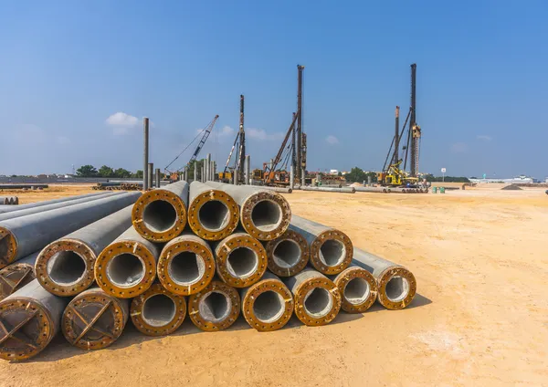 depositphotos_40824789-stock-photo-piling-work